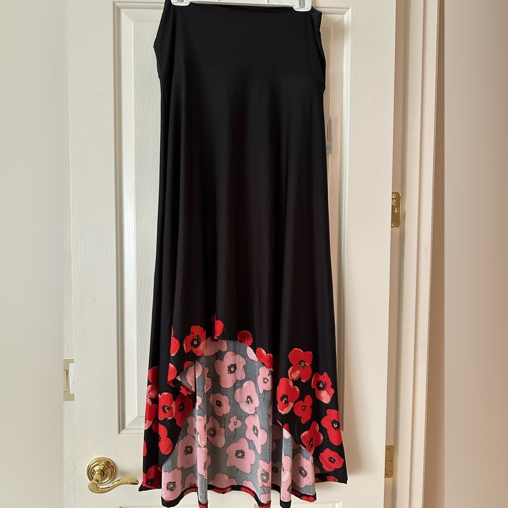NWT LuLaRoe Women’s Olivia High/Low Maxi Skirt XL Black with Red Poppies Floral - Picture 2 of 7